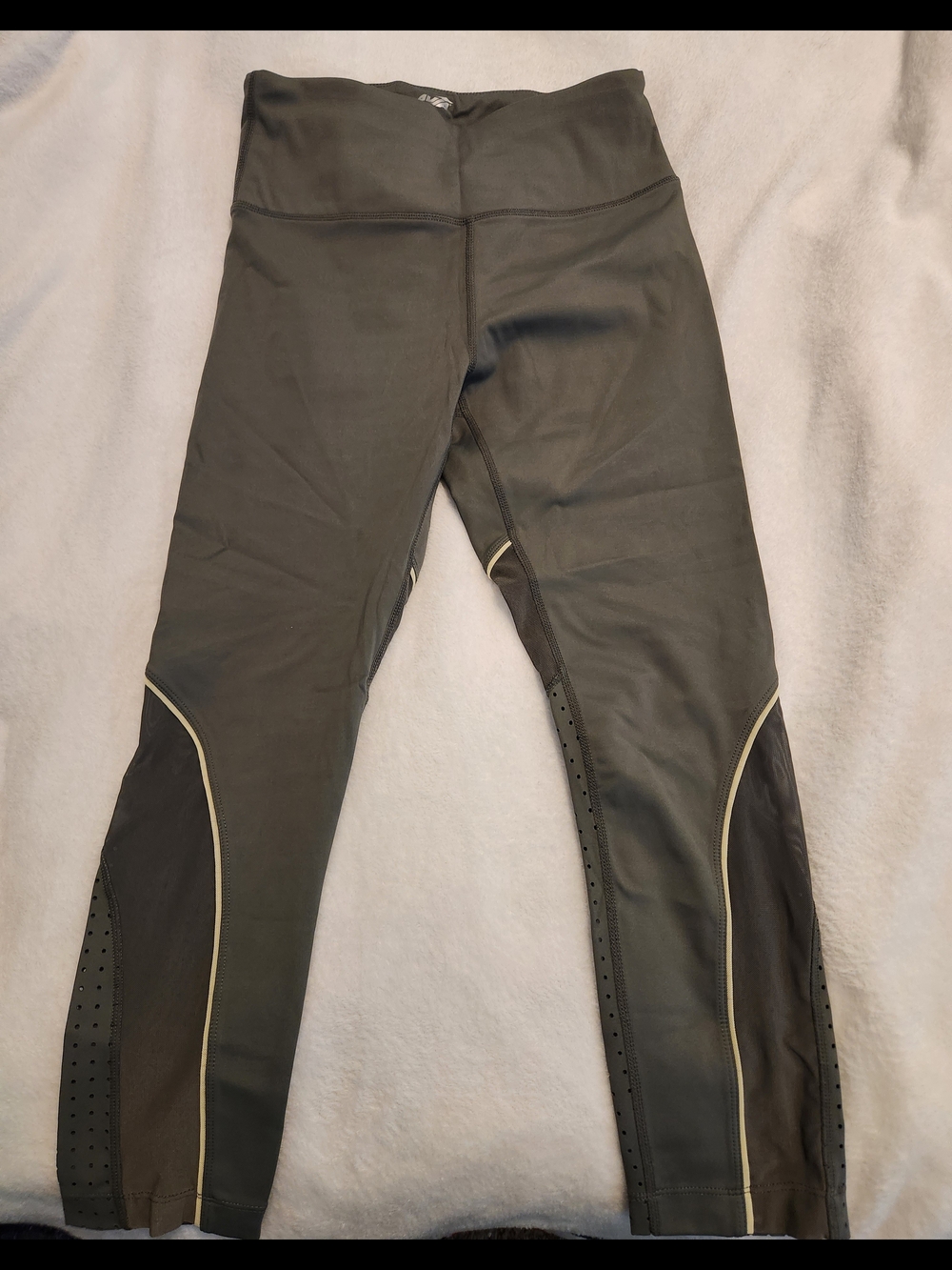 Avia Olive Green High-Waist Leggings with Contrast Piping